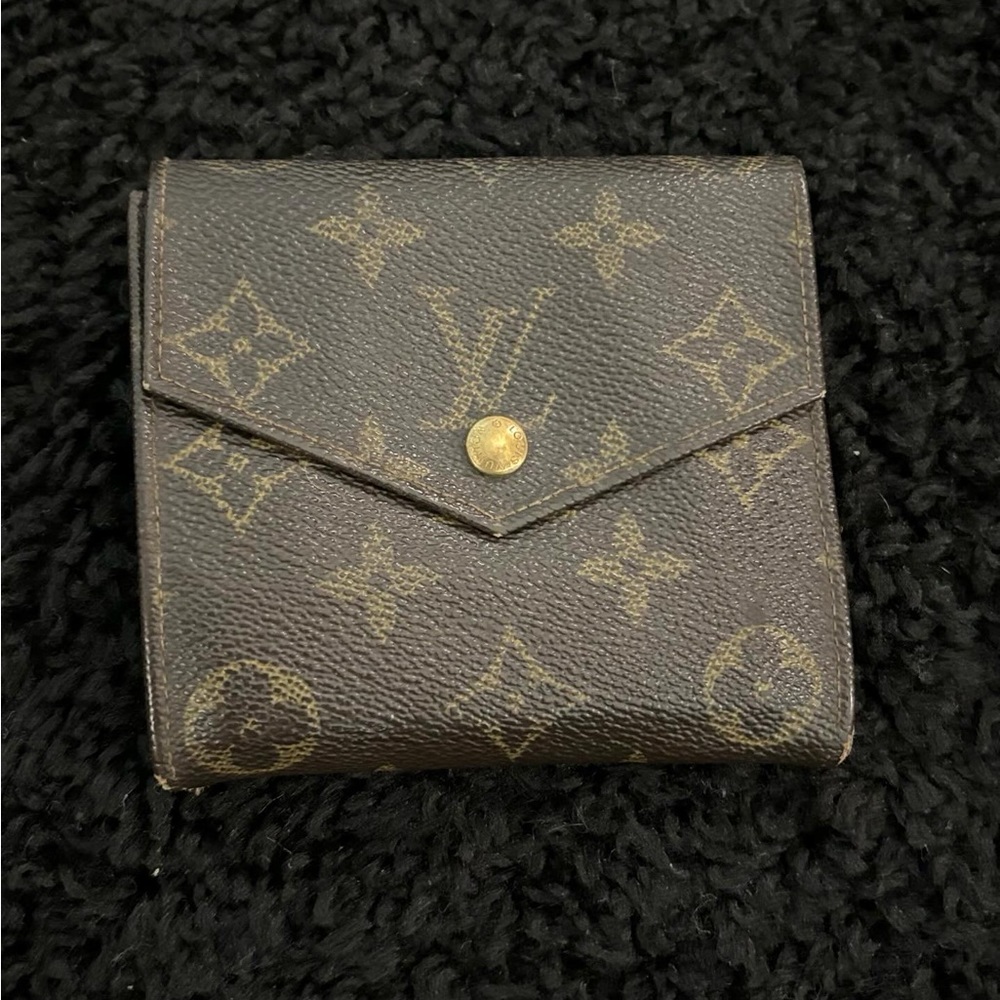 Louis Vuitton men’s wallet